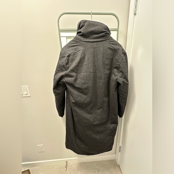 Zara Down Jacket - Picture 3 of 11